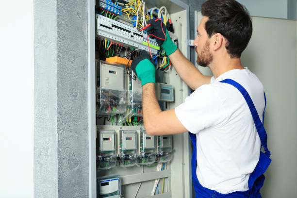 Best Local Electrician Companies  in Collinsville, CT
